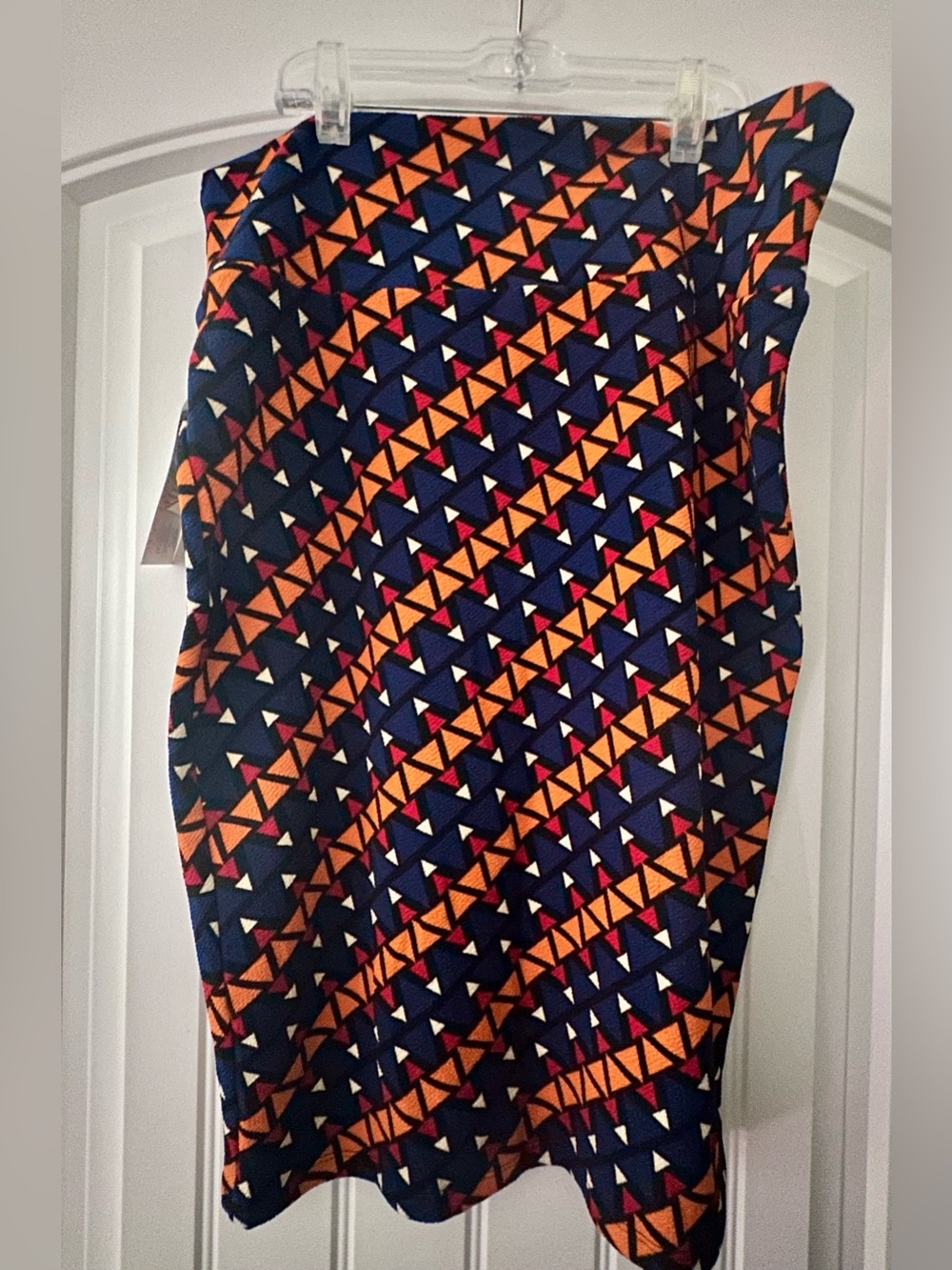 NWT LuLaRoe Cassie Pencil Skirt • Pull on With Americana Print • M